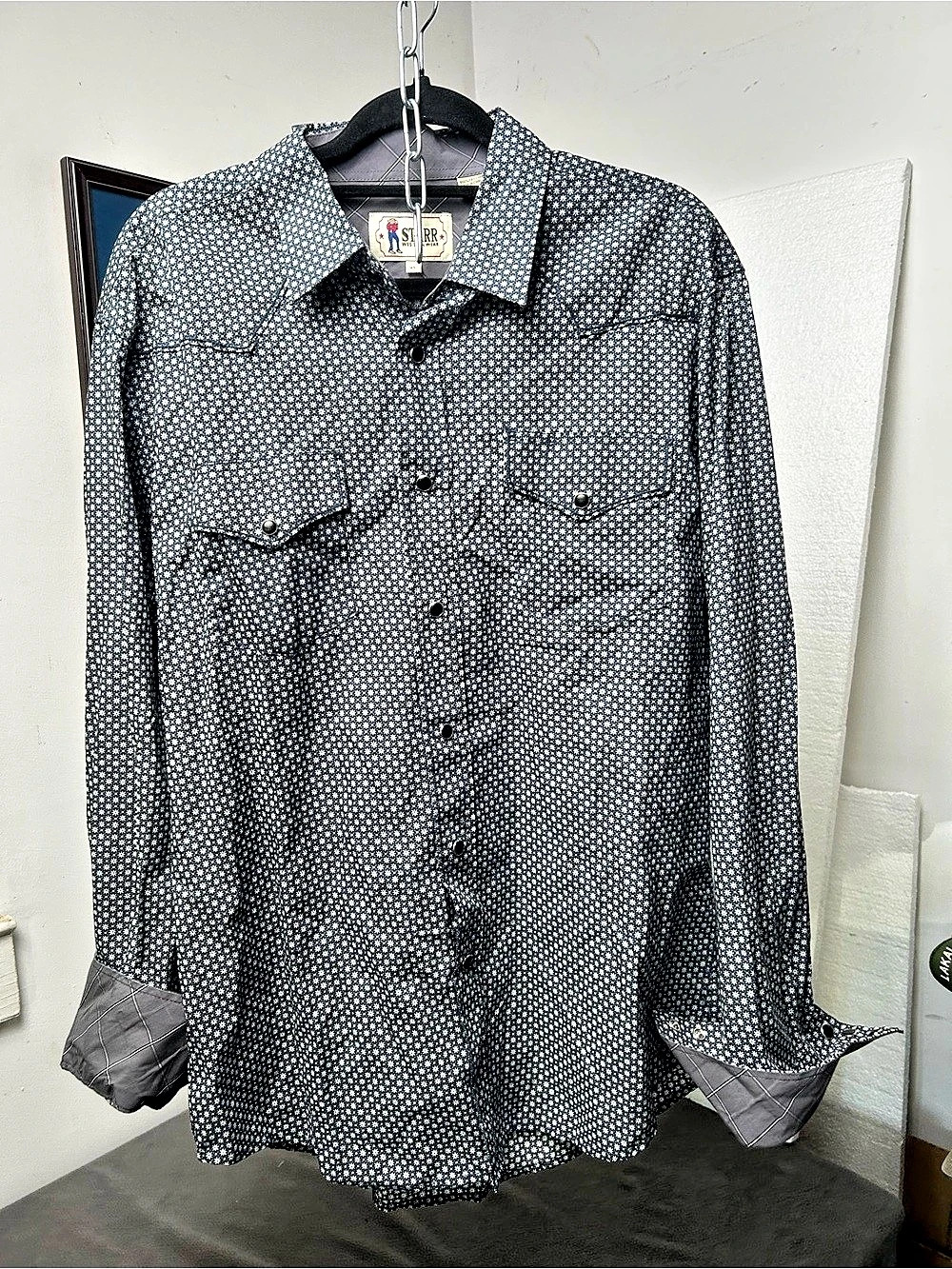 STARR Men's Floral Button Down Shirt in Black & White western cowboy large
